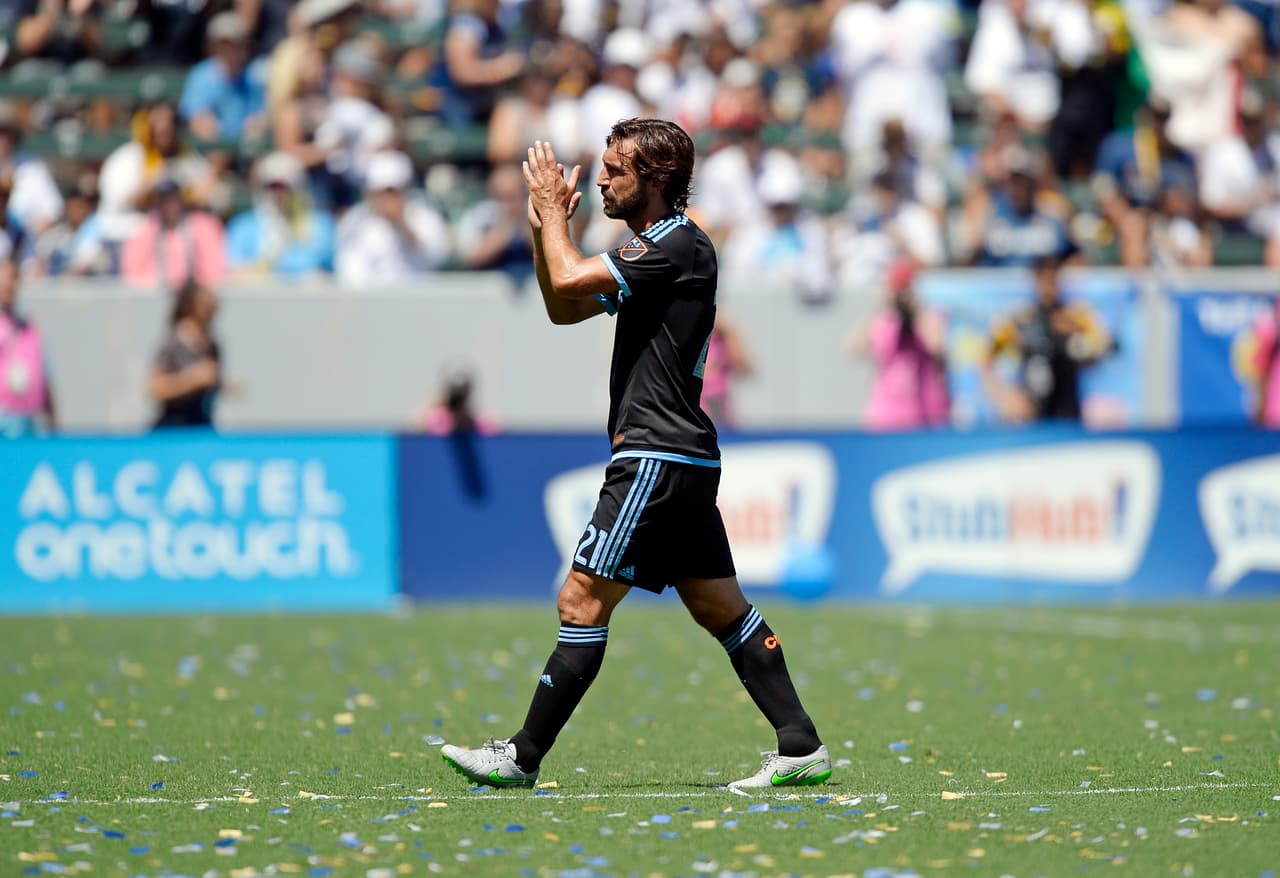 <b>Andrea Pirlo - </b>el elegante mediocampista italiano se unió al New York City F.C. en agosto de 2015 y debutó ante Orlando City en el triunfo por 5-3 para su equipo. Fue suplente, entró al minuto 57 y al 89' fue amonestado.