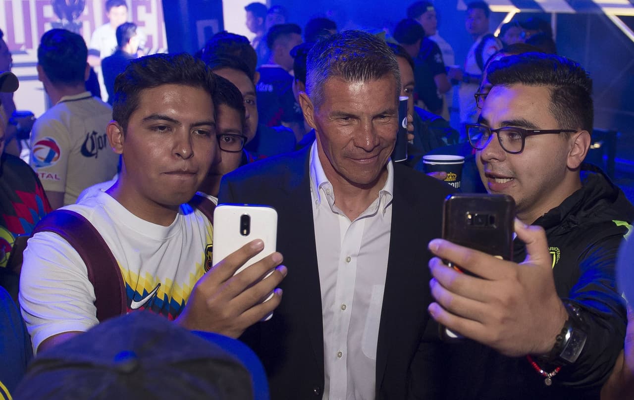 Alfredo Tena busca dirigir a la Selección de Panamá