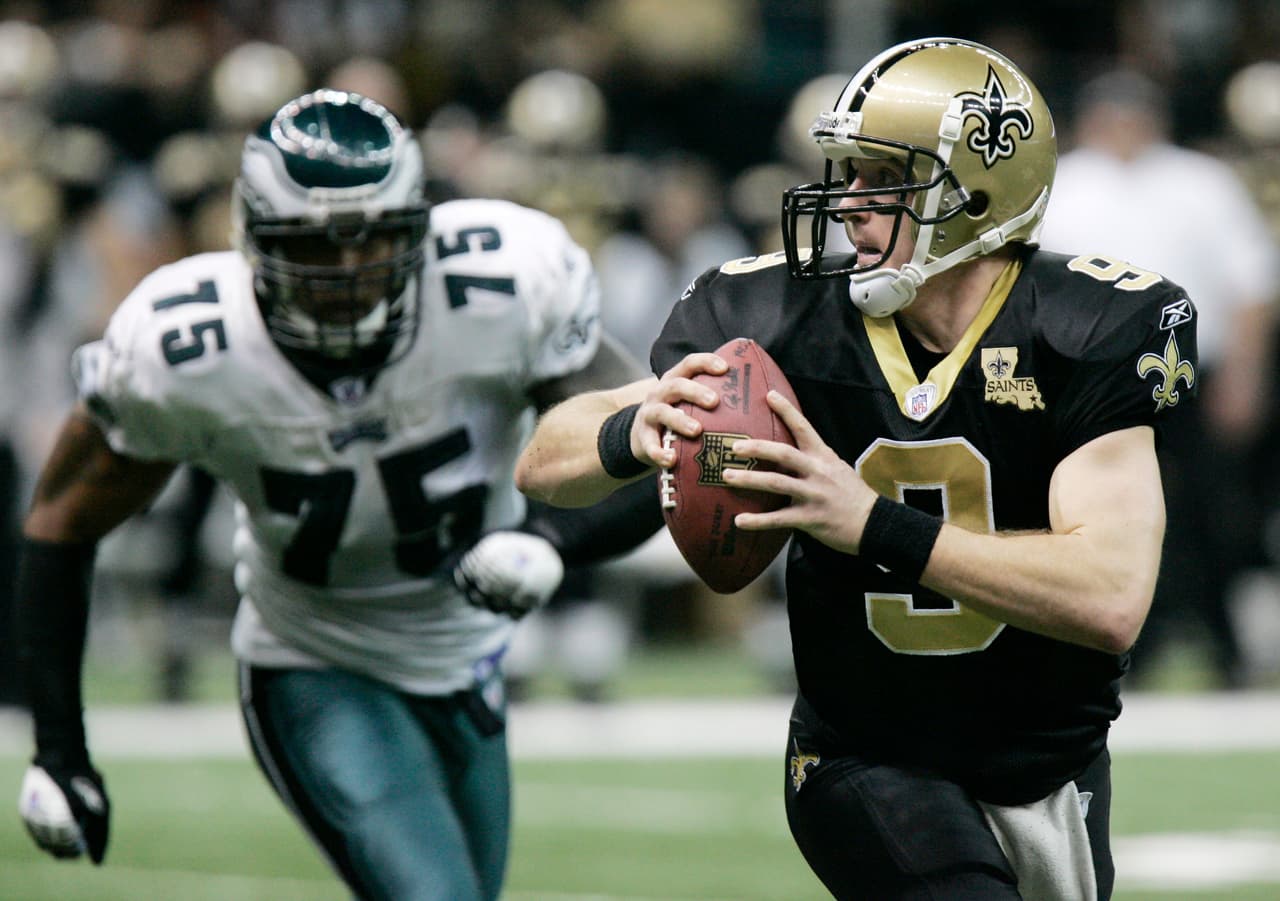 El 13 de enero de 2007, los Saints se impusieron gracias a 243 yardas y un pase de touchdown de Drew Brees (derecha). Así vencieron a los Eagles 27-24 en un trámite muy cerrado.