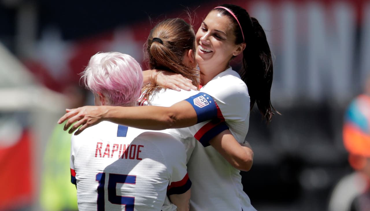 El Team USA femenino derrotó 3-0 a México en amistoso internacional en el Red Bull Arena de Nueva Jersey, en la que fue su sexta victoria consecutiva previo a su participación en el Mundial de Francia desde el 11 de junio.