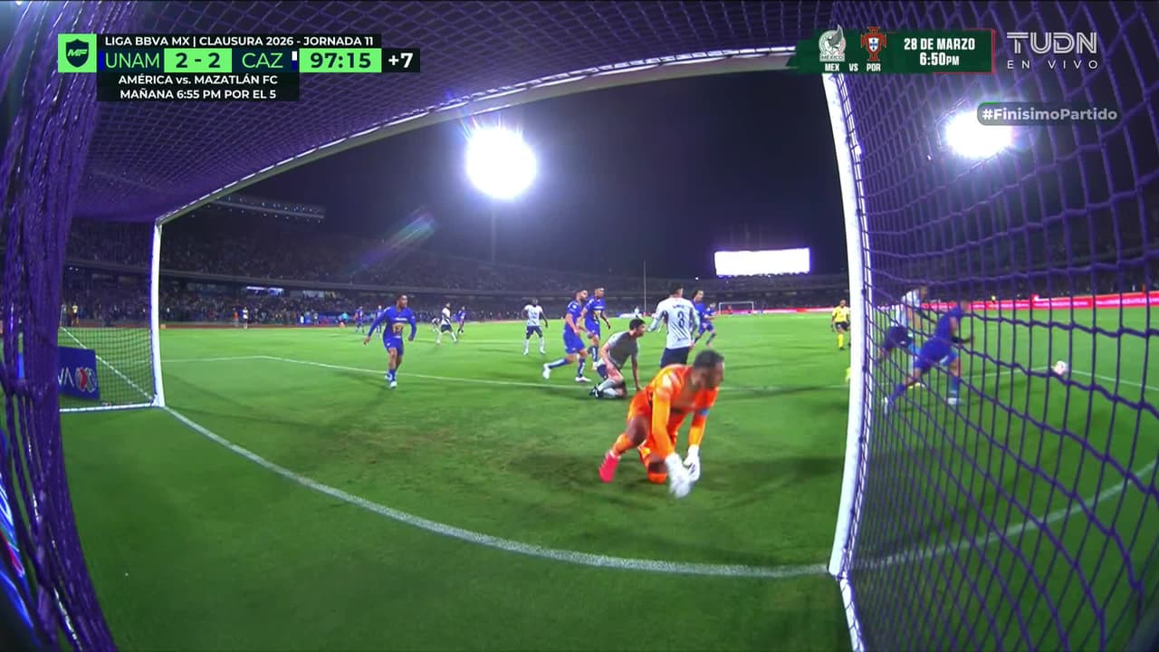 ¡TIRO ATAJADO! disparo por Amaury García.