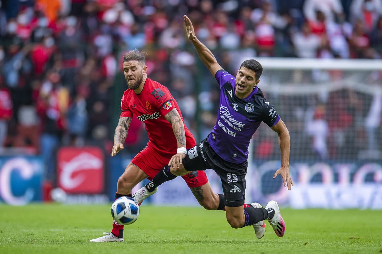 Ian González se estrena con el Toluca en el vibrante empate 2-2 frente a Mazatlán.