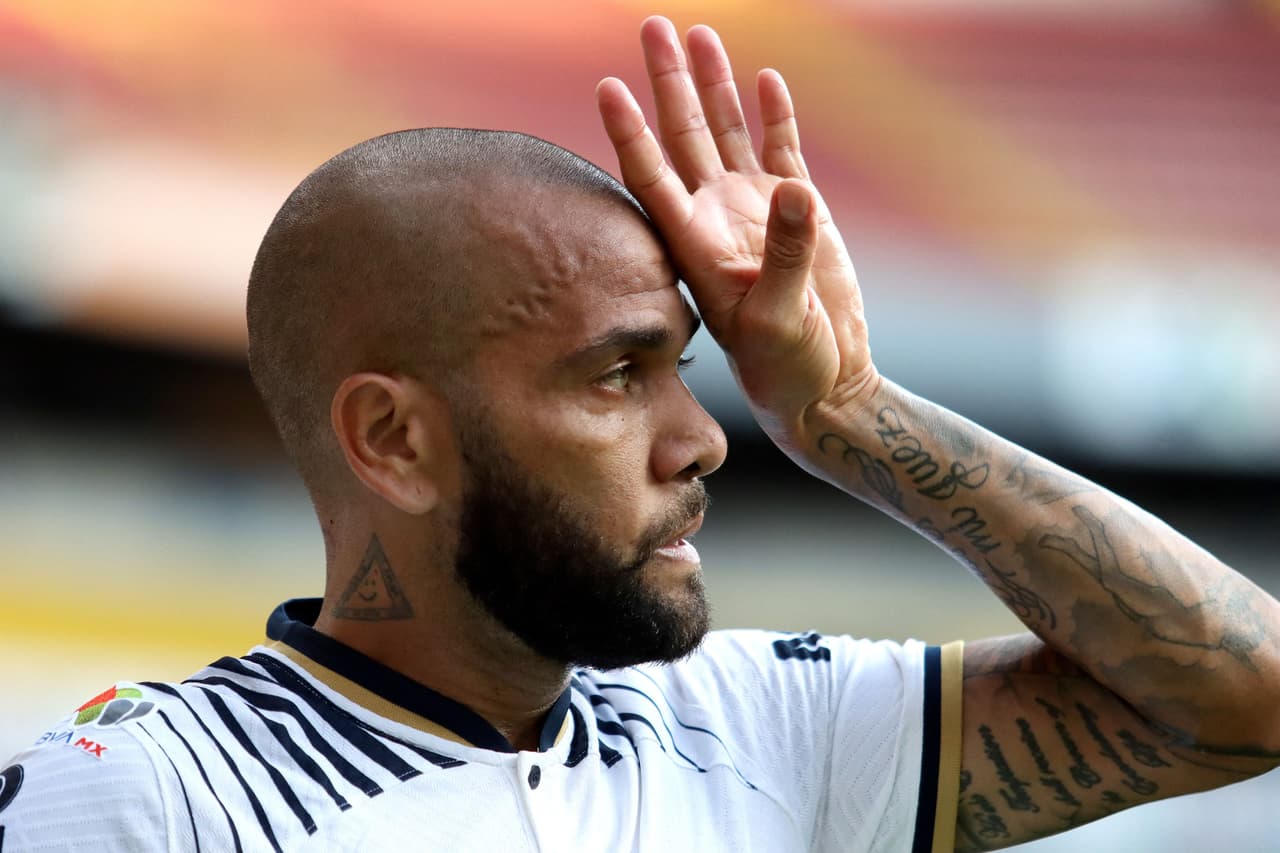 Dani Alves planea declararse culpable de violación ante la justicia española 