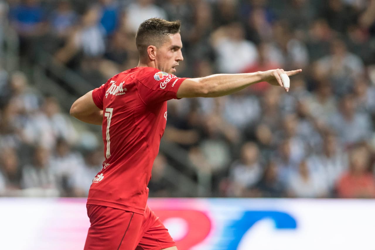 A la vuelta del entretiempo Gabriel Hauche descontó haciendo el 2-1.