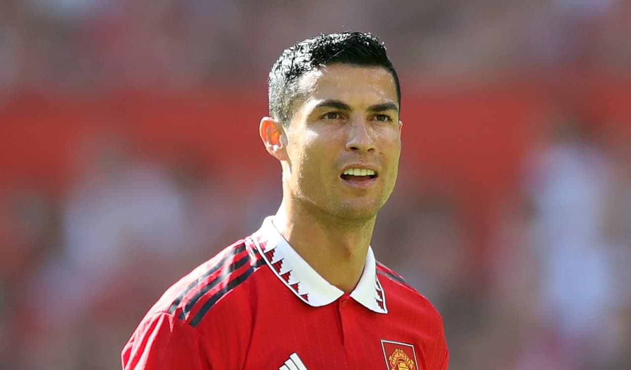 Difunden imágenes de CR7 al abandonar Old Trafford antes de silbatazo final