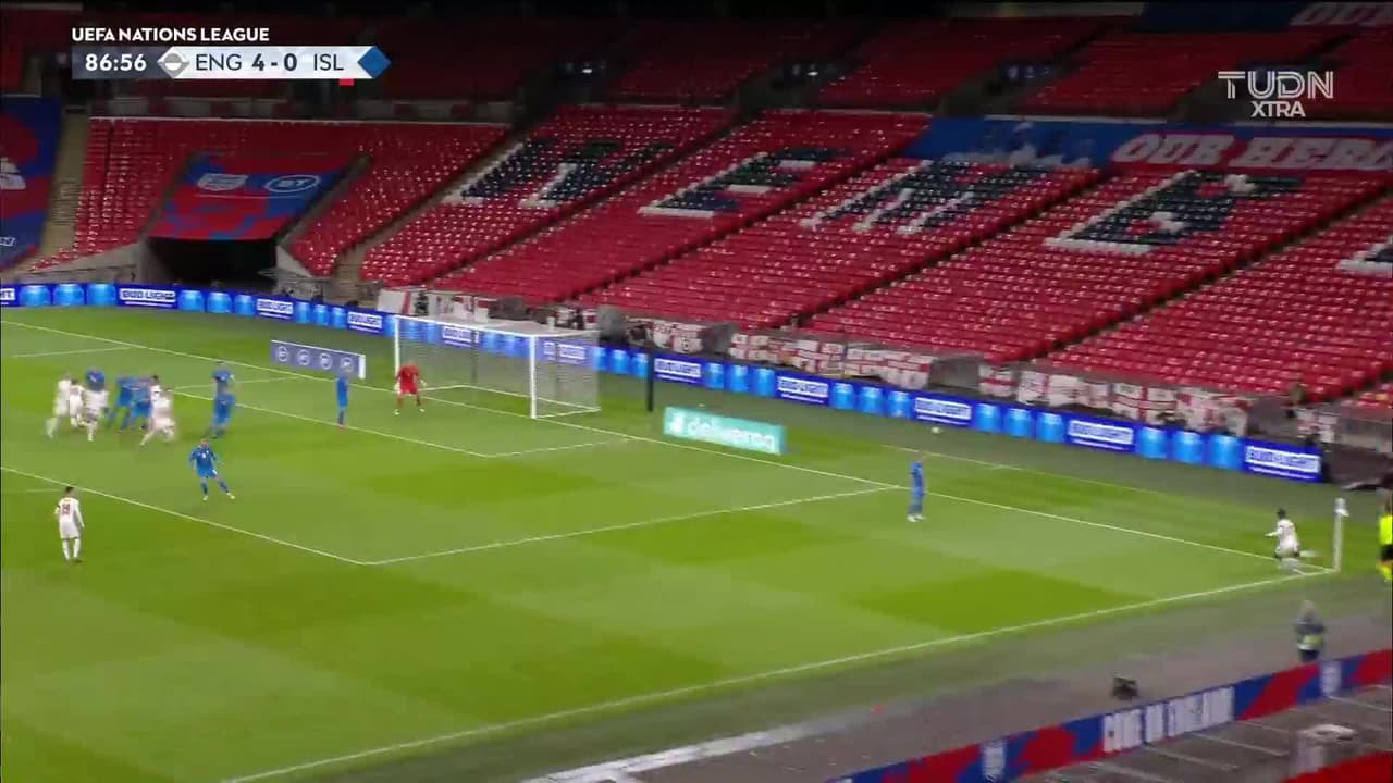 ¡TIRO ATAJADO! disparo por Eric Dier.