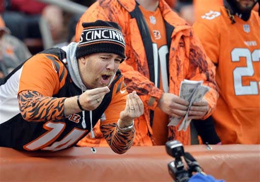 La revista Forbes sacó su lista anual de los atletas mejor pagados del mundo y un número de jugadores de la NFL aparecieron en ella. Hay nombres obvios como Manning y Rodgers, pero en la lista encontramos varias sorpresas (AP-NFL).