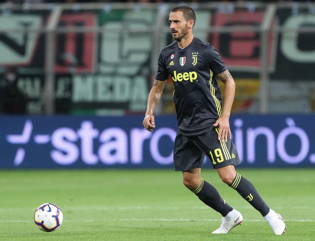 Leonardo Bonucci, de Milán a Juventus. Fichaje por 35 millones de euros (unos 40.6 millones de dólares) y su precio justo era de 41.1 millones de euros (unos 47.6 millones de dólares)