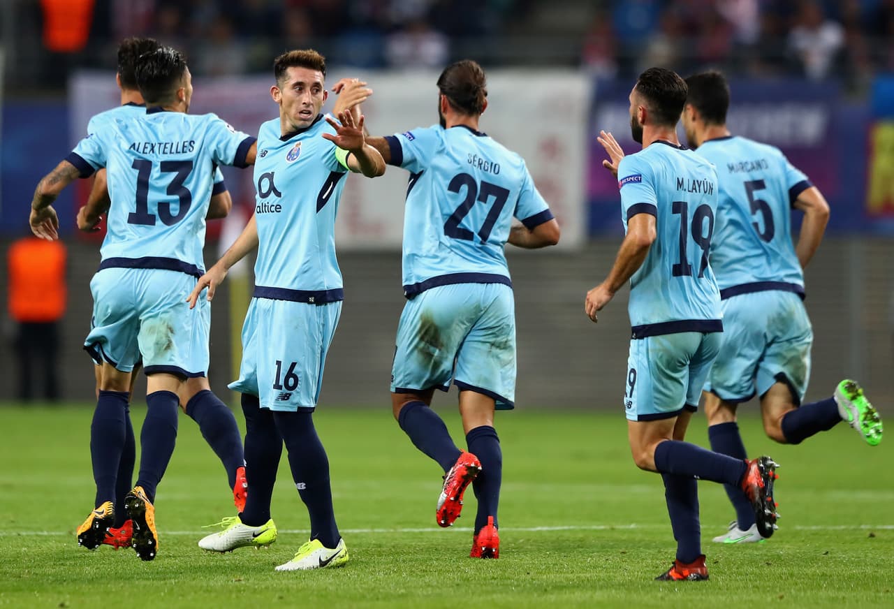En un tiro de esquina, una jugada en la que de cabezazo habilitó el mexicano Héctor Herrera para que definiera el 3-2 el defensor central Iván Marcano.