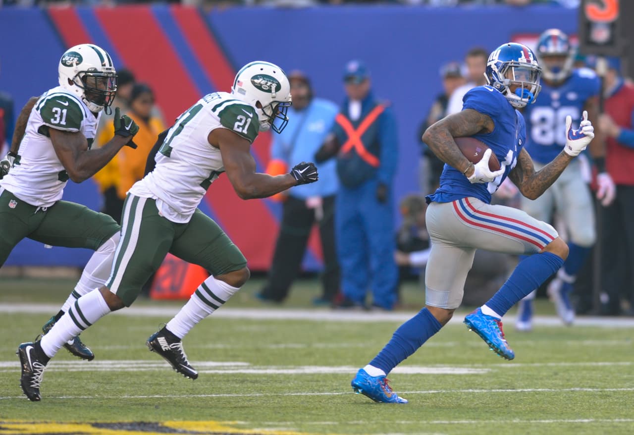 Los New York Jets vencieron 23 - 20 a los New York Giants en dramático partido que se definió en tiempo extra.