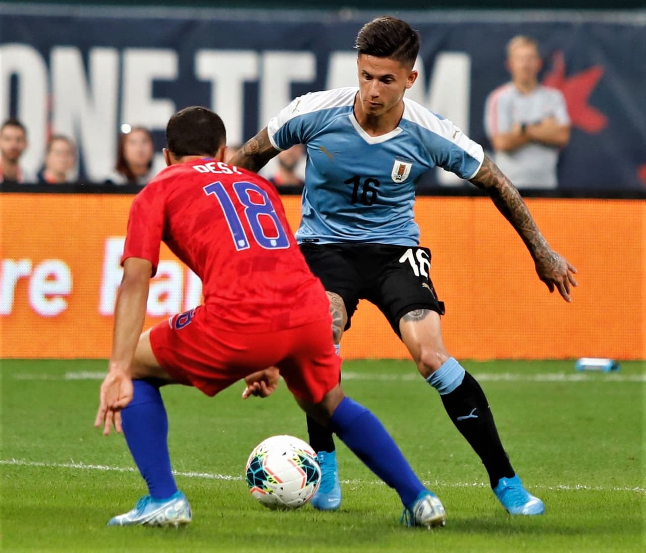 Recién llegado al plantel de LAFC, Brian Rodríguez debutó con la selección absoluta de Uruguay con un verdadero golazo frente a Estados Unidos.