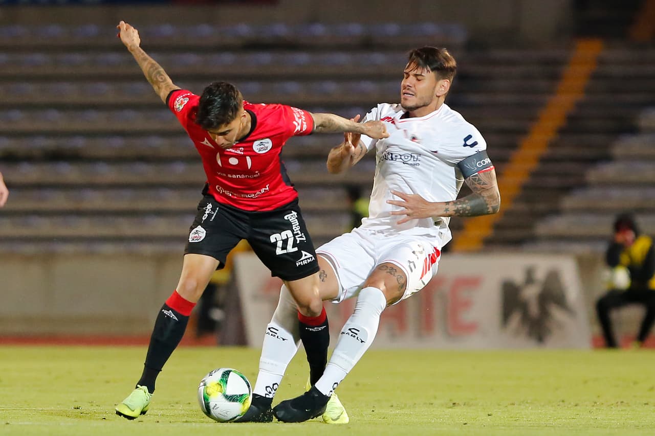 Sin embargo, las llegadas de los primeros minutos por parte de los visitantes, en los que La Manada estaba aletargada, sirvieron para despertar a los de casa.