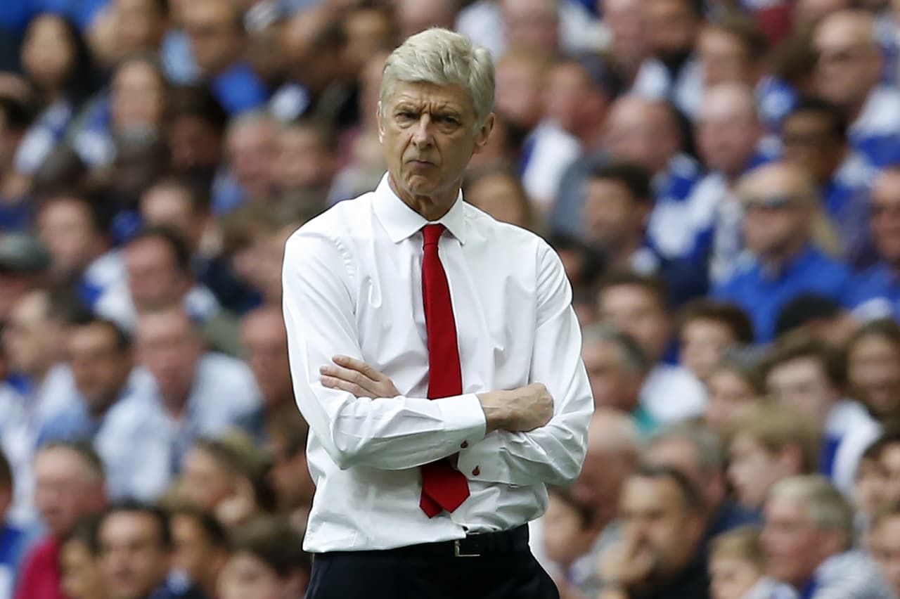 Arsenal's French manager Arsene Wenger gestures on the touchline during the English FA Cup final football match between Arsenal and Chelsea at Wembley stadium in London on May 27, 2017. / AFP PHOTO / Ian KINGTON / NOT FOR MARKETING OR ADVERTISING USE / RESTRICTED TO EDITORIAL USE (Photo credit should read IAN KINGTON/AFP/Getty Images)