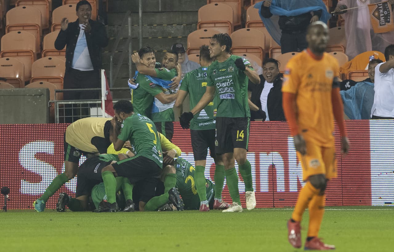 Guastatoya puso contra la pared al equipo local con el gol de Navarro al minuto 72.