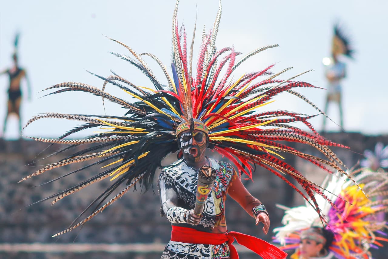 La llama que arderá en el pebetero de los Juegos Panamericanos de Lima 2019 fue creada en la ceremonia del fuego nuevo, ritual celebrado a la manera de la civilización Mexicas en las pirámides de Teotihuacán.