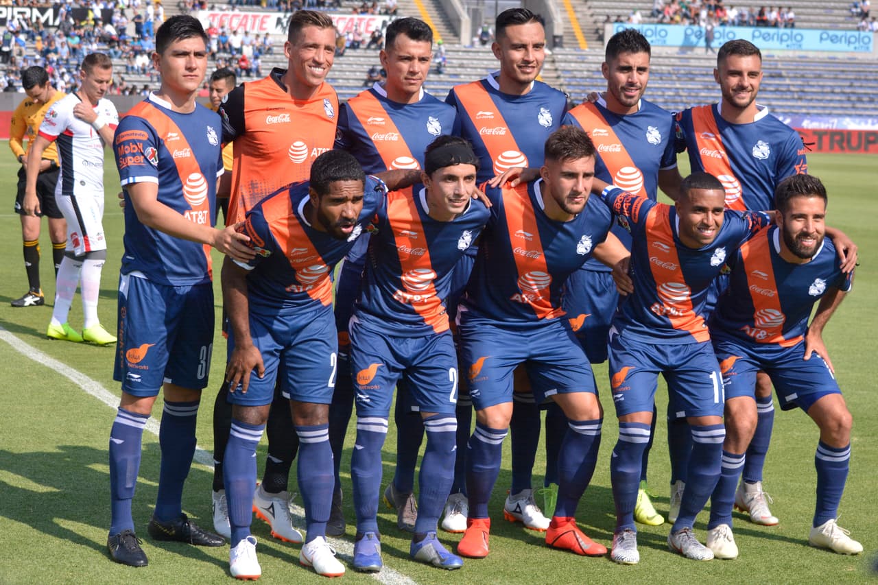 Los titulares de Puebla, equipo que dirige el 'Chelis' José Luis Sánchez Solá.