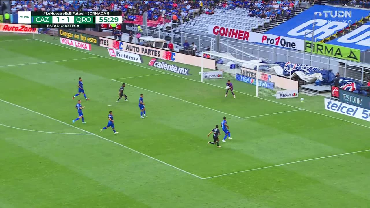 ¡TIRO ATAJADO! disparo por Omar Mendoza.