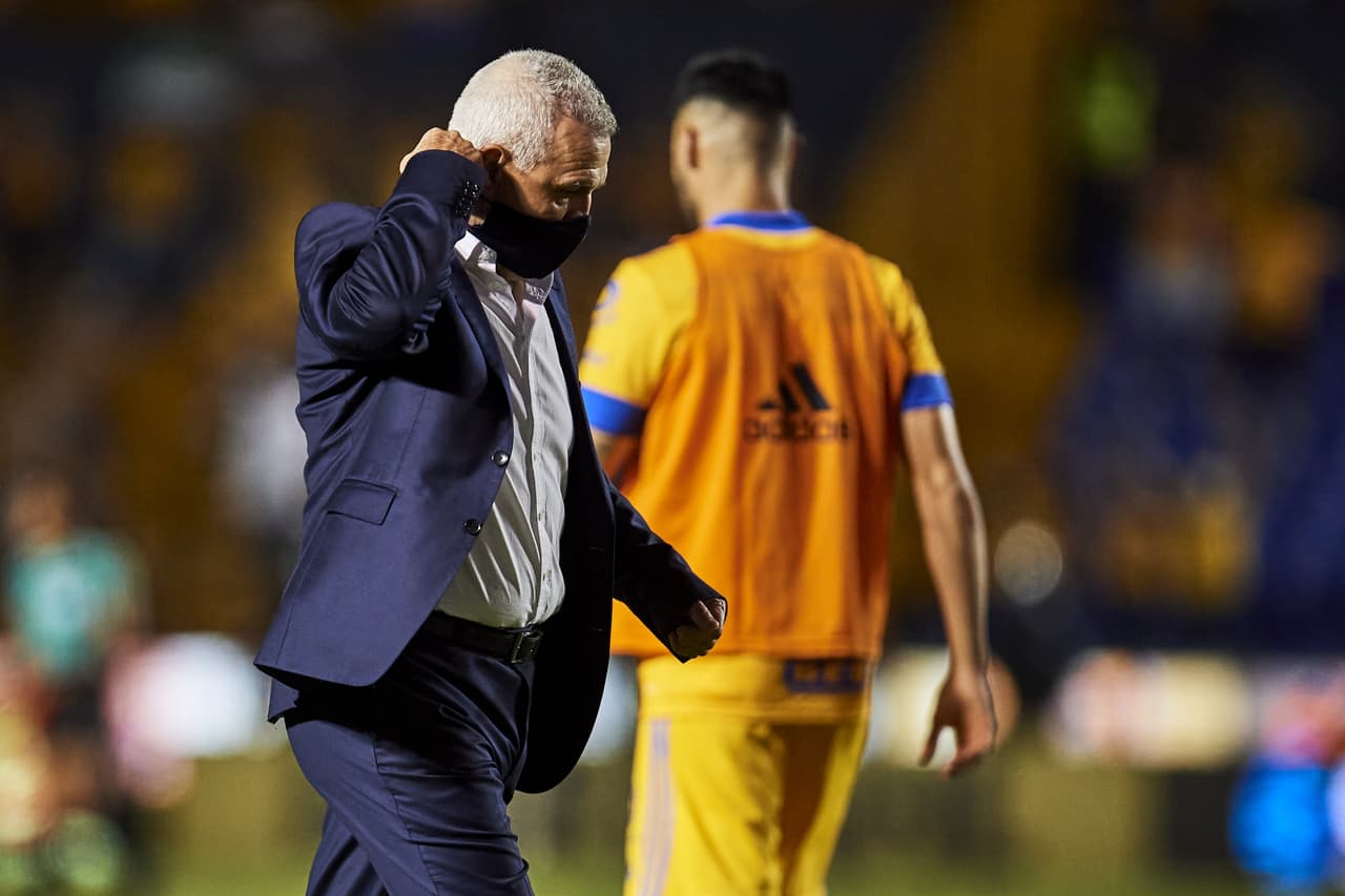 Javier Aguirre salió muy molesto de ese Clásico Regio 125.