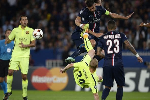 Otro aspecto en el que los azulgranas flaquean es el juego aéreo, en la temporada regular en España no han tenido gran problema pues los rivales con los que han competido no han ocupado mucho este estilo de juego.