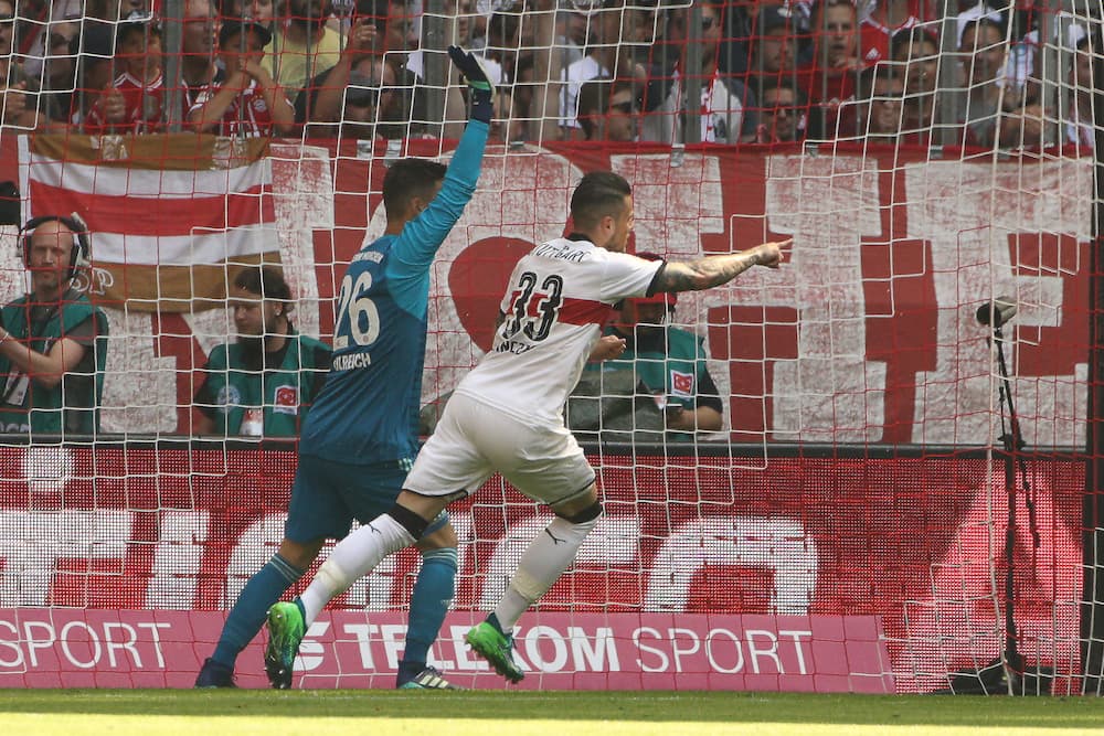 Anastasios Donis logró una buena jugada por la banda derecha y le cedió la pelota a Ginczek para que solo la empujara a la red.