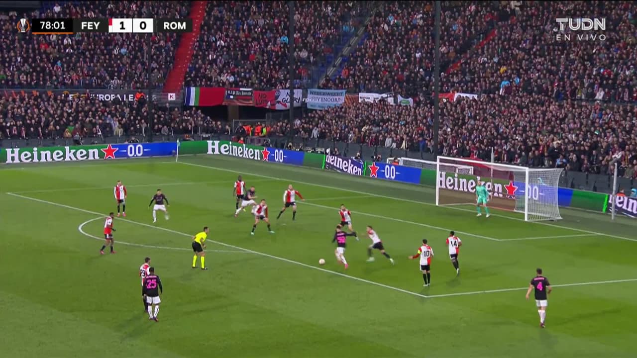 ¡TIRO ATAJADO! disparo por Stephan El Shaarawy.