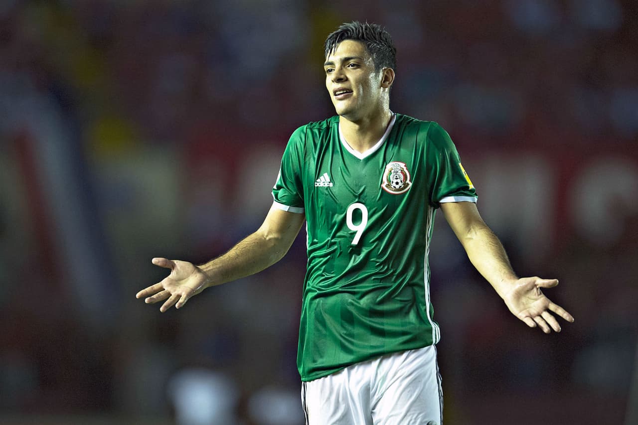 El atacante del Benfica se mantiene en el Tri, pero Juan Carlos Osorio le da preferencia a Javier Hernández y Jesús 'Tecatito' Corona para jugar en el ataque.