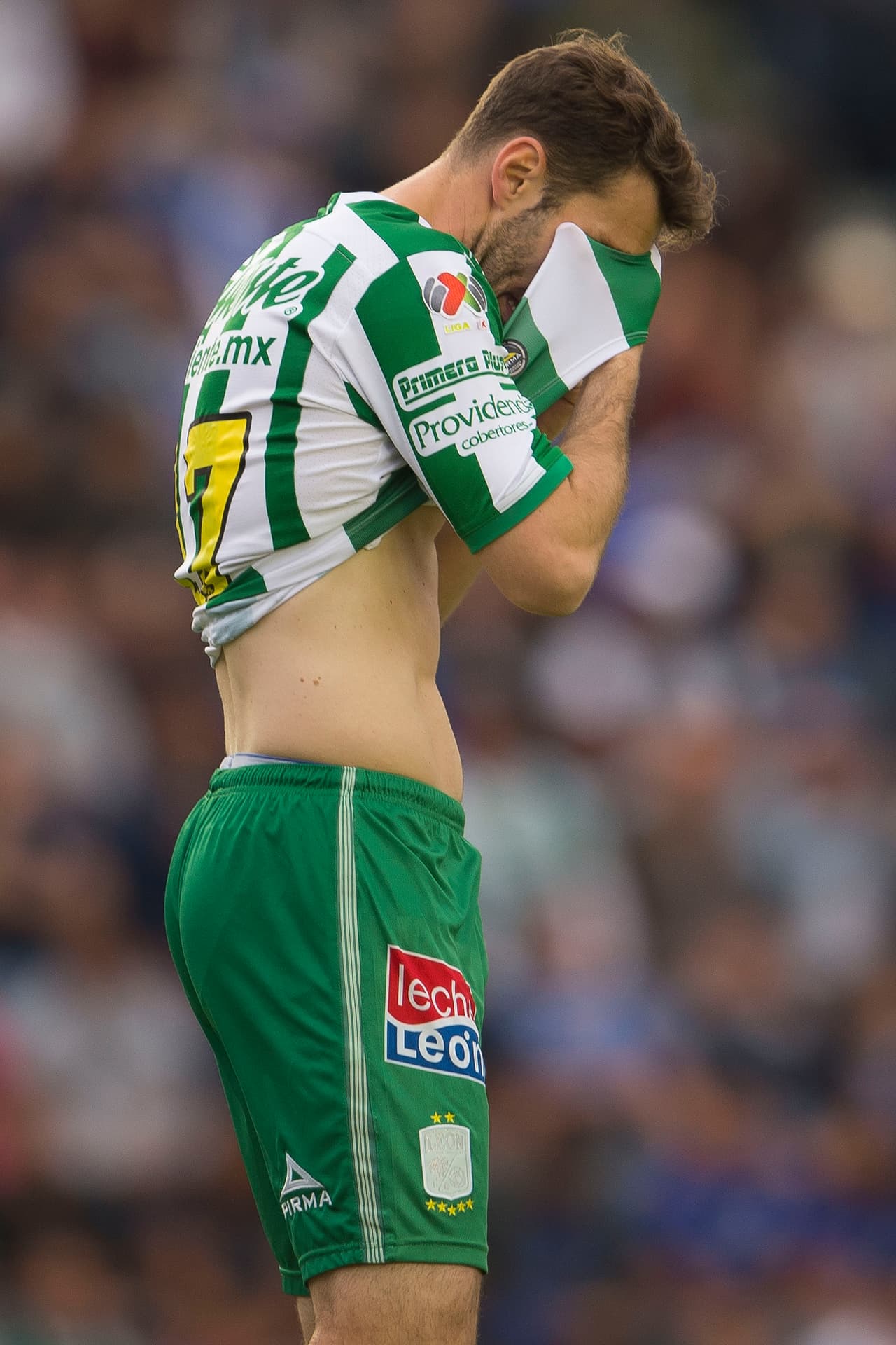 El siempre efectivo Mauro Boselli no tuvo su mejor tarde. Aquí lo vemos lamentarse tras una falla ante el marco rival.