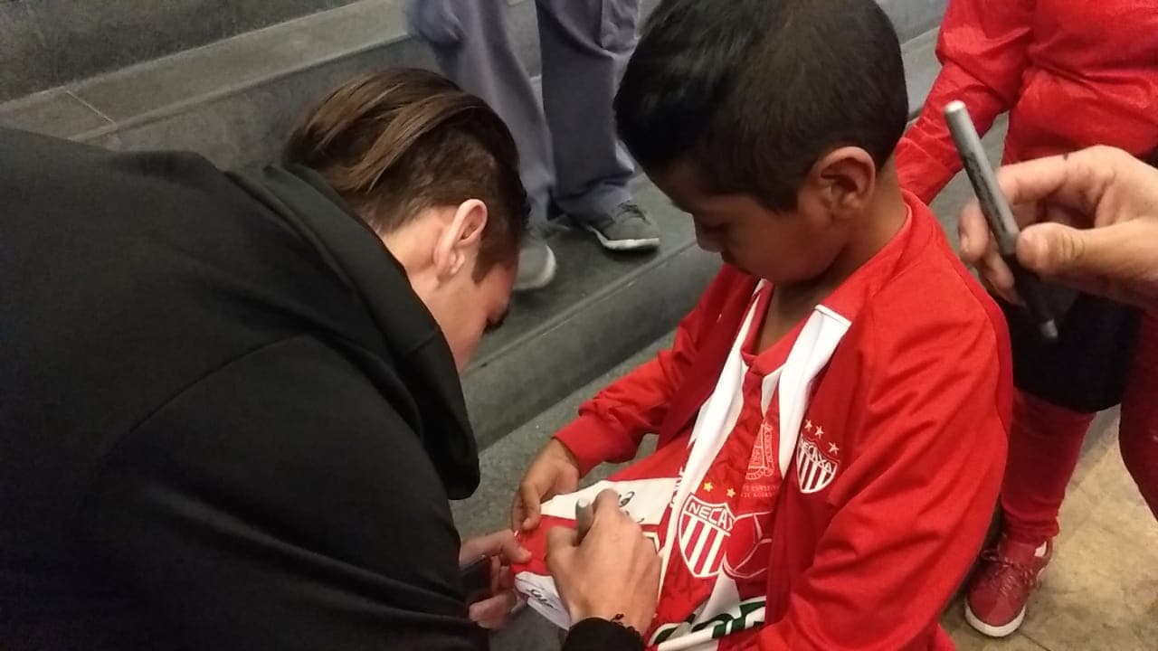 Cae la noche y el Estadio Corregidora se prepara para albergar la vuelta de los cuartos de final entre Querétaro y Necaxa.