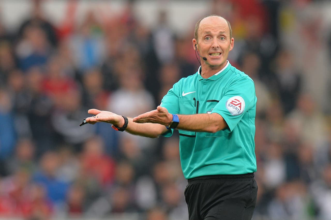 Dean tiene gestos muy simpáticos y es muy querido por hinchas y jugadores por igual.