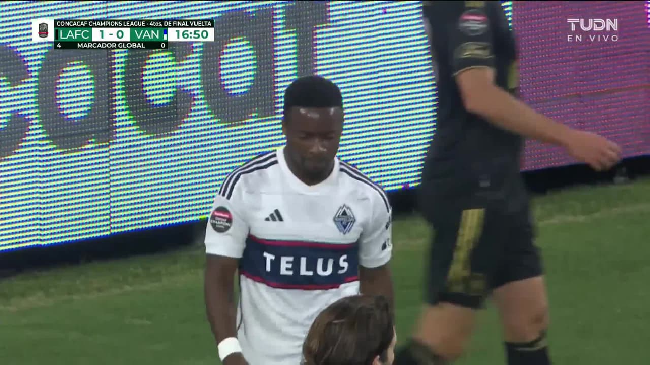 ¡TIRO ATAJADO! disparo por Russell Teibert.