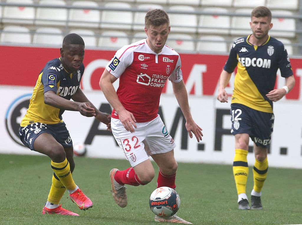 Monaco obtiene victoria sobre Reims 1-0 y se colocan en la tercera posición de la Ligue 1 con 74 puntos. El tanto de la tarde fue por parte de Eliot Matazo al minuto 20 del encuentro.