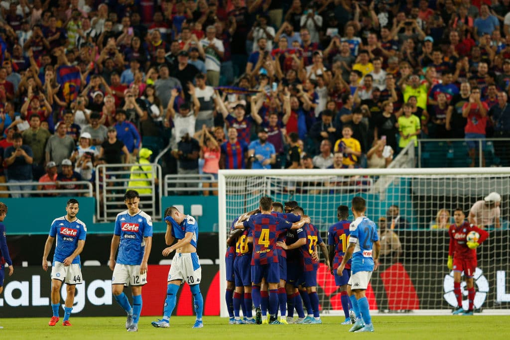 El Barcelona tomó la delantera al minuto 39 gracias a un golazo del mediocampista Sergio Busquets.