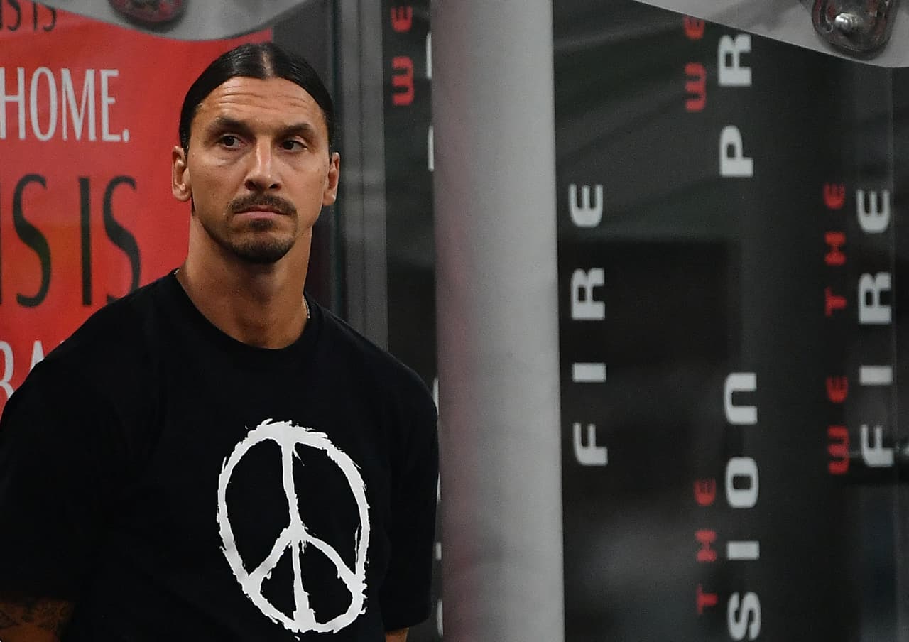 Quizá al menos contento fue Zlatan Ibrahimovic que no participó en el juego.
<br>