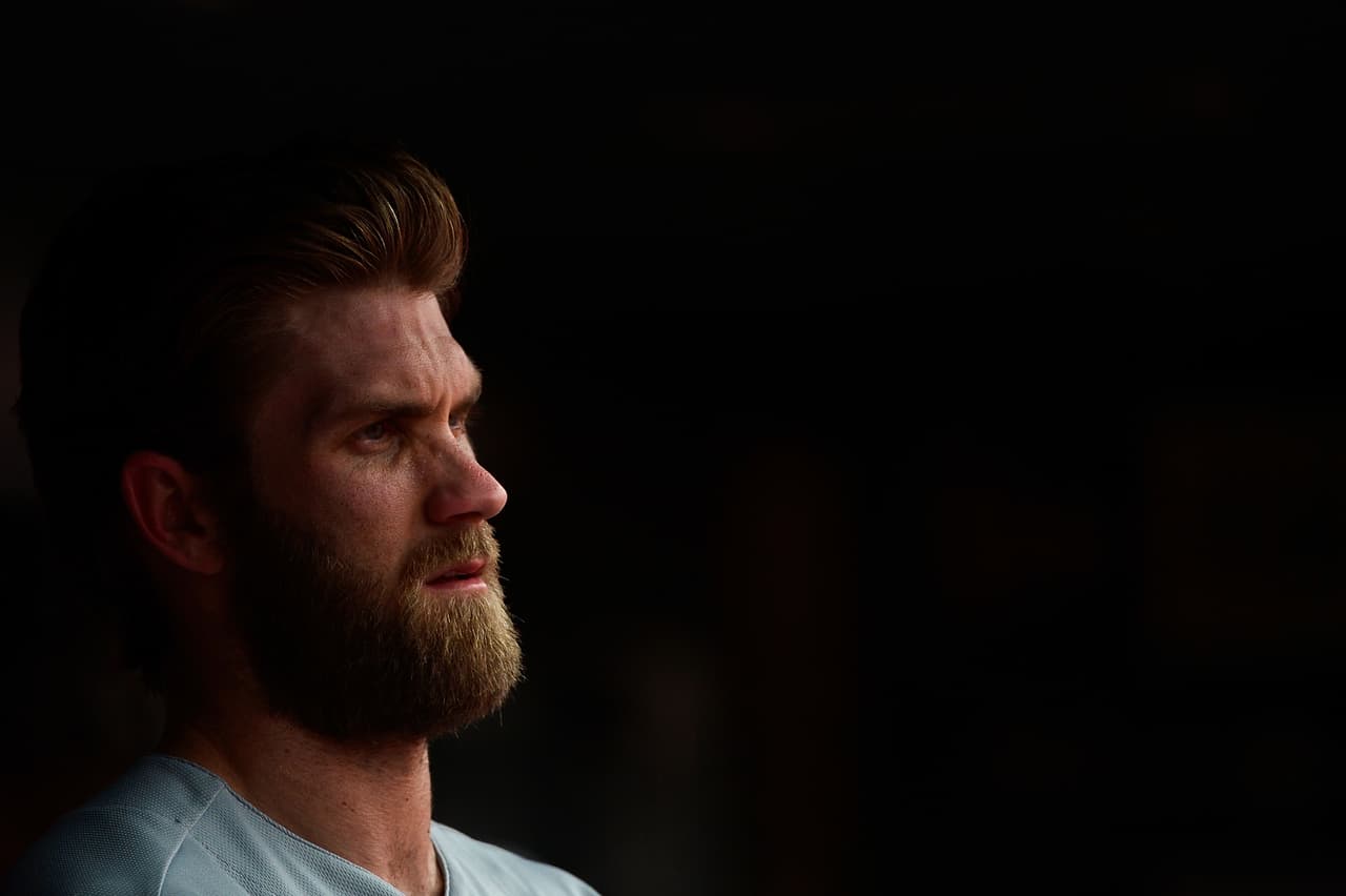 ¿Y los 325 millones de dólares? Bryce Harper volvió a ser abucheado en casa 