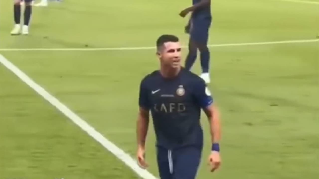 Cristiano Ronaldo calla a quienes coreaban a Messi en partido del Al-Nassr