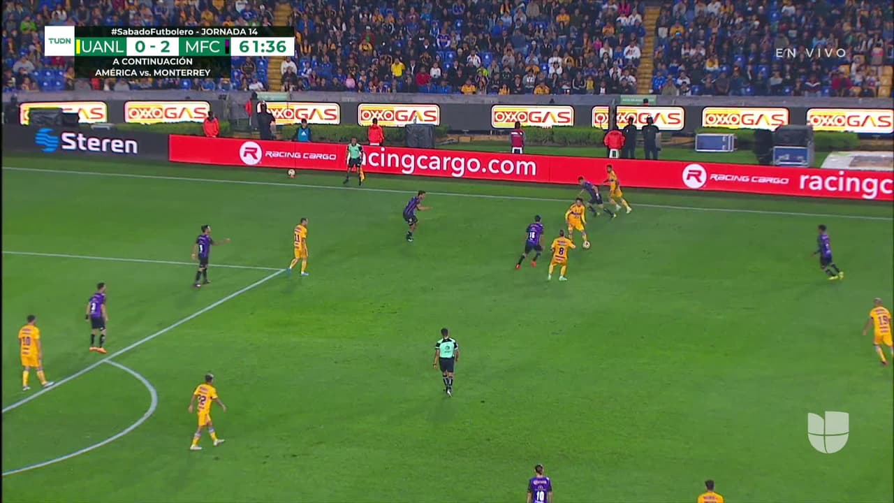 ¡TIRO ATAJADO! disparo por Fernando Gorriarán.