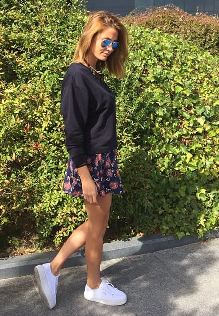 La bella modelo española es esposa del nuevo jugador del Panathinaikos, Sergio Sánchez, quien antes jugó en el Málaga.