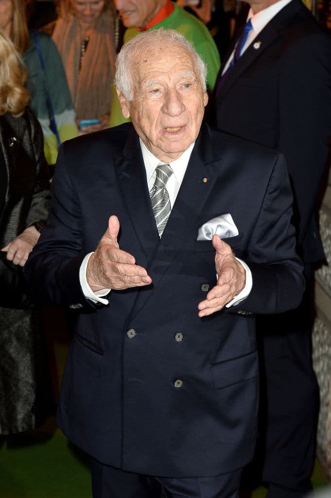 Mel Brooks (guionista, actor y director) – El 28 de junio cumple 95 años.
<br>