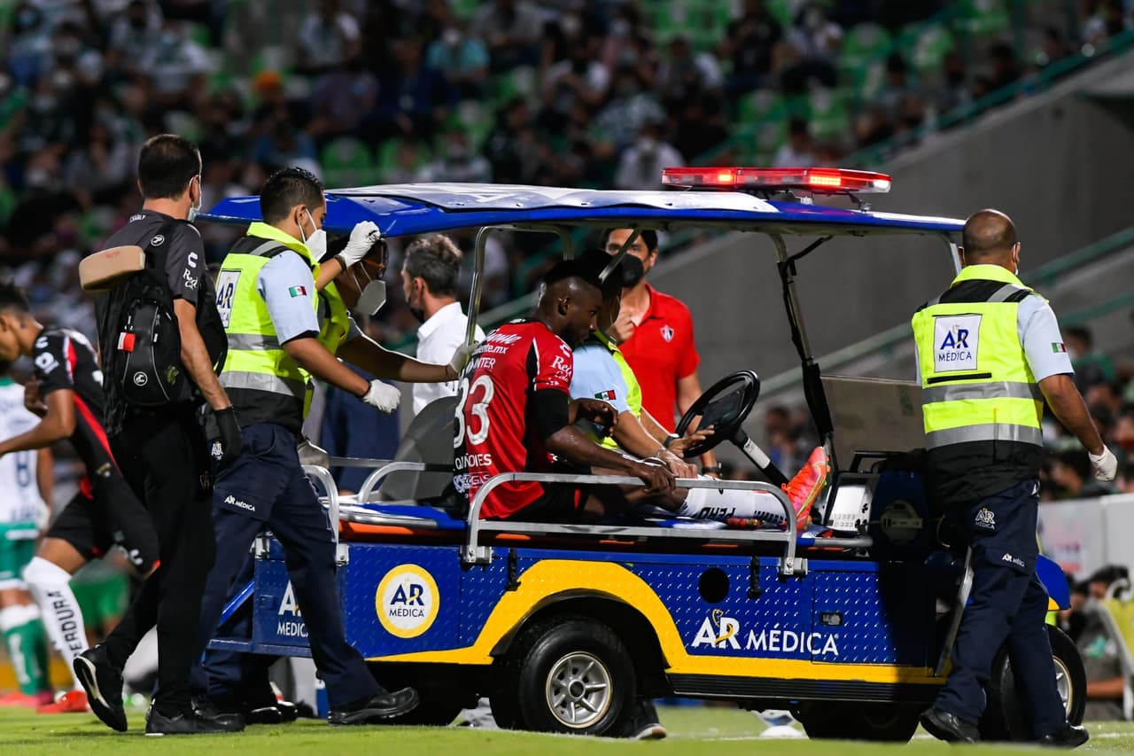 Julián Quiñones adelantó al conjunto visitante al minuto 25, pero Santos no se quedó de brazos cruzados y al minuto 69 Félix Torres se encargó de firmar el empate 1-1.