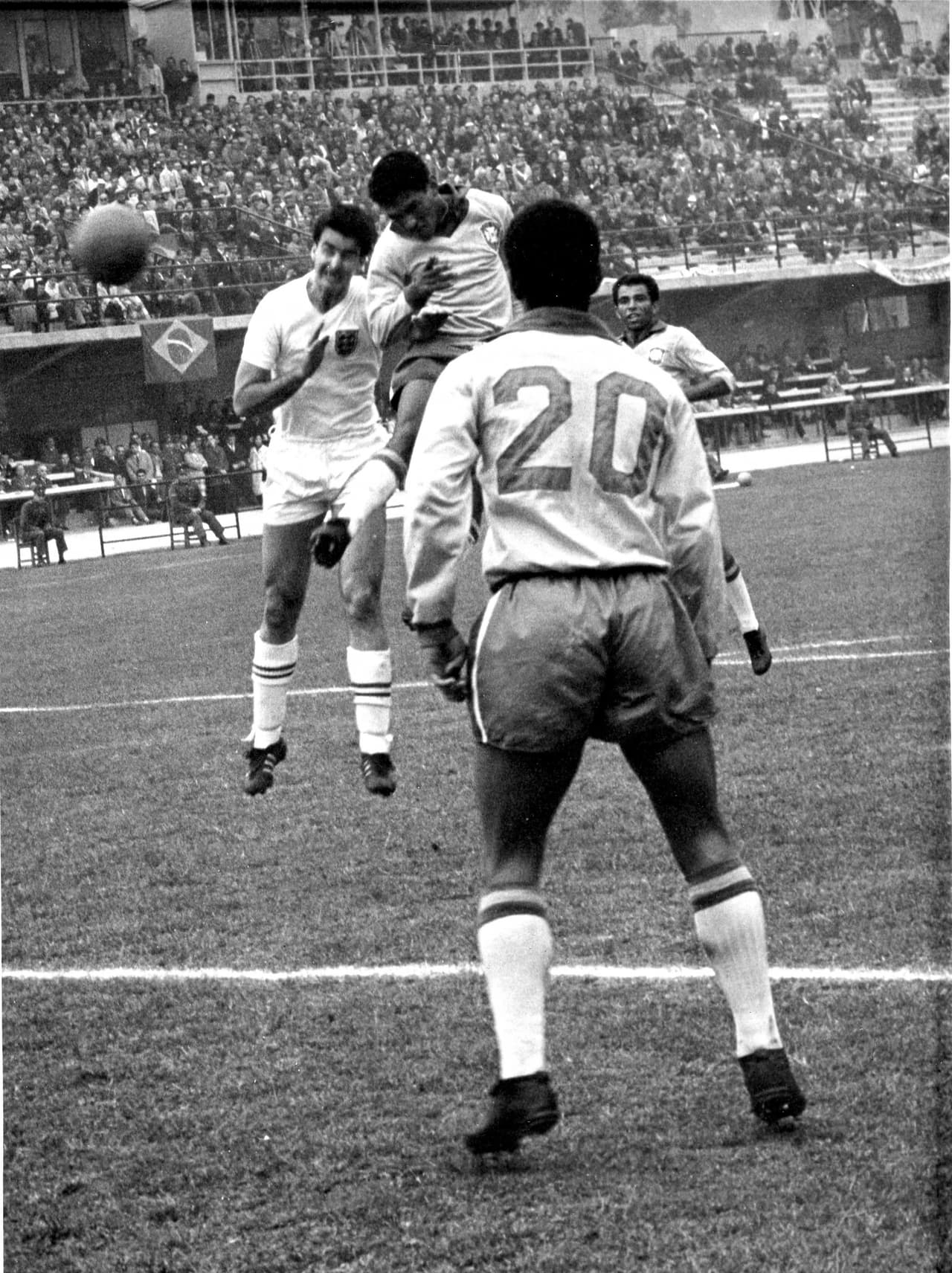 Tras retirarse, Manoel dos Santos reveló que las personas cercanas a él cuando era futbolista, se alejaron y eso le demostró cómo son las personas.