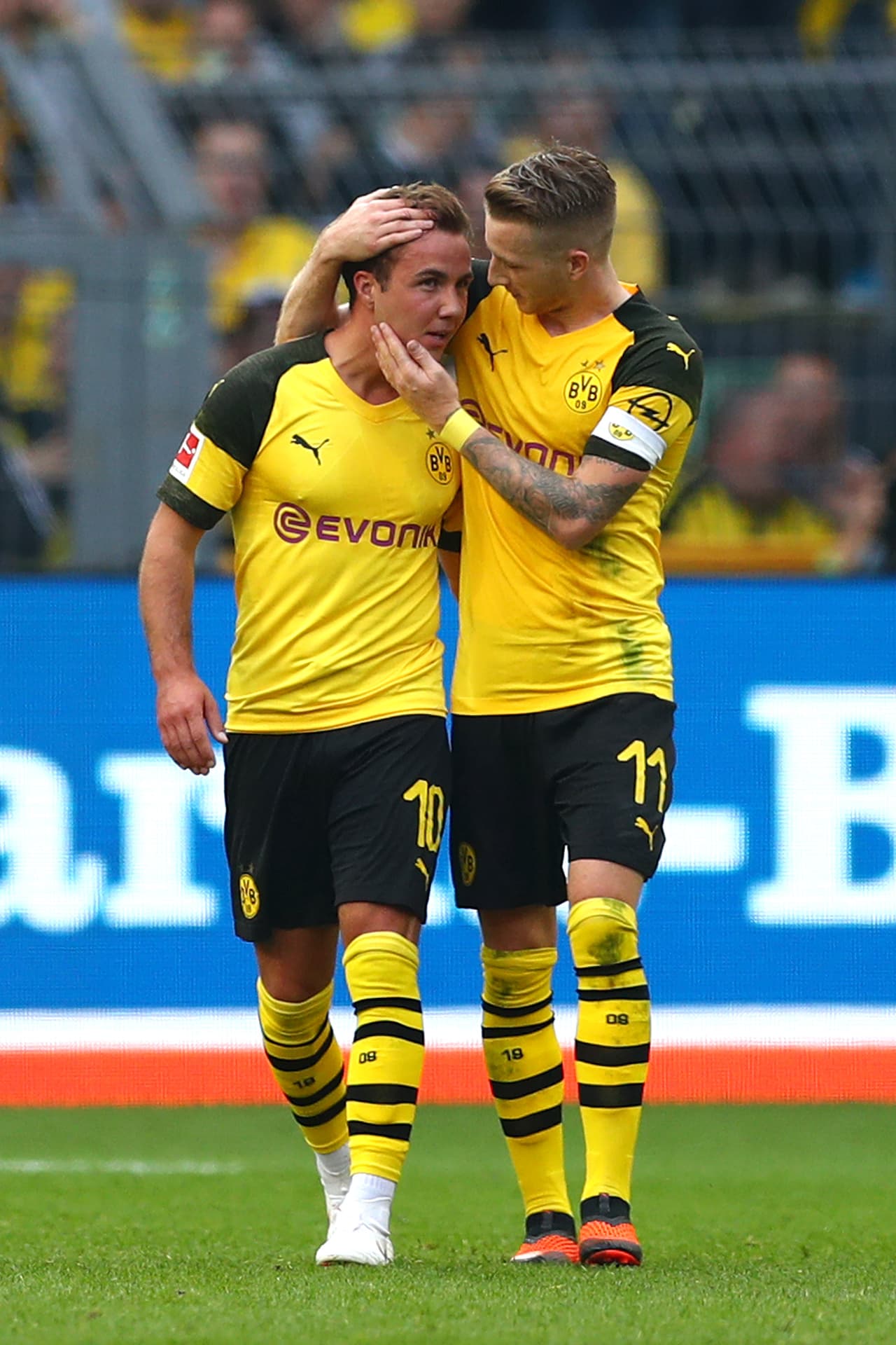 Estreno goleador en este curso para el ídolo del Dortmund, que poco a poco va recuperando su mejor nivel.