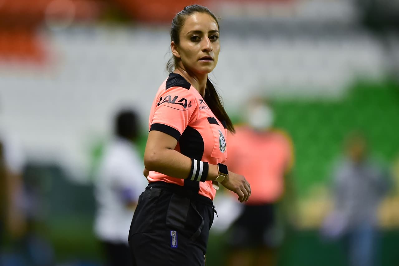 Expulsan a árbitra de la Comisión por promover apuestas