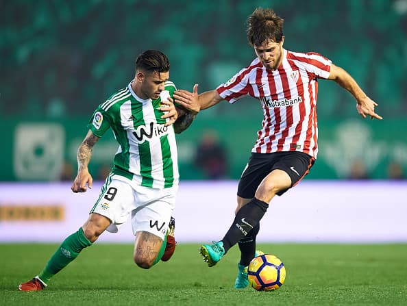 Álvarez estaba demostrando solidez y seguridad en el Athletic.