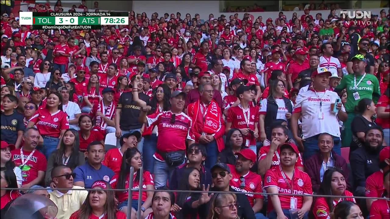 ¡TIRO ATAJADO! disparo por Maximiliano Araújo.