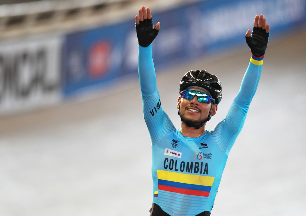 También en el ciclismo, pero en omnium, el colombiano Edwin Ávila se quedó con la medalla de oro. El mexicano Ignacio Prado fue segundo (plata) y el trinitario Akil Campbell tercero (bronce).