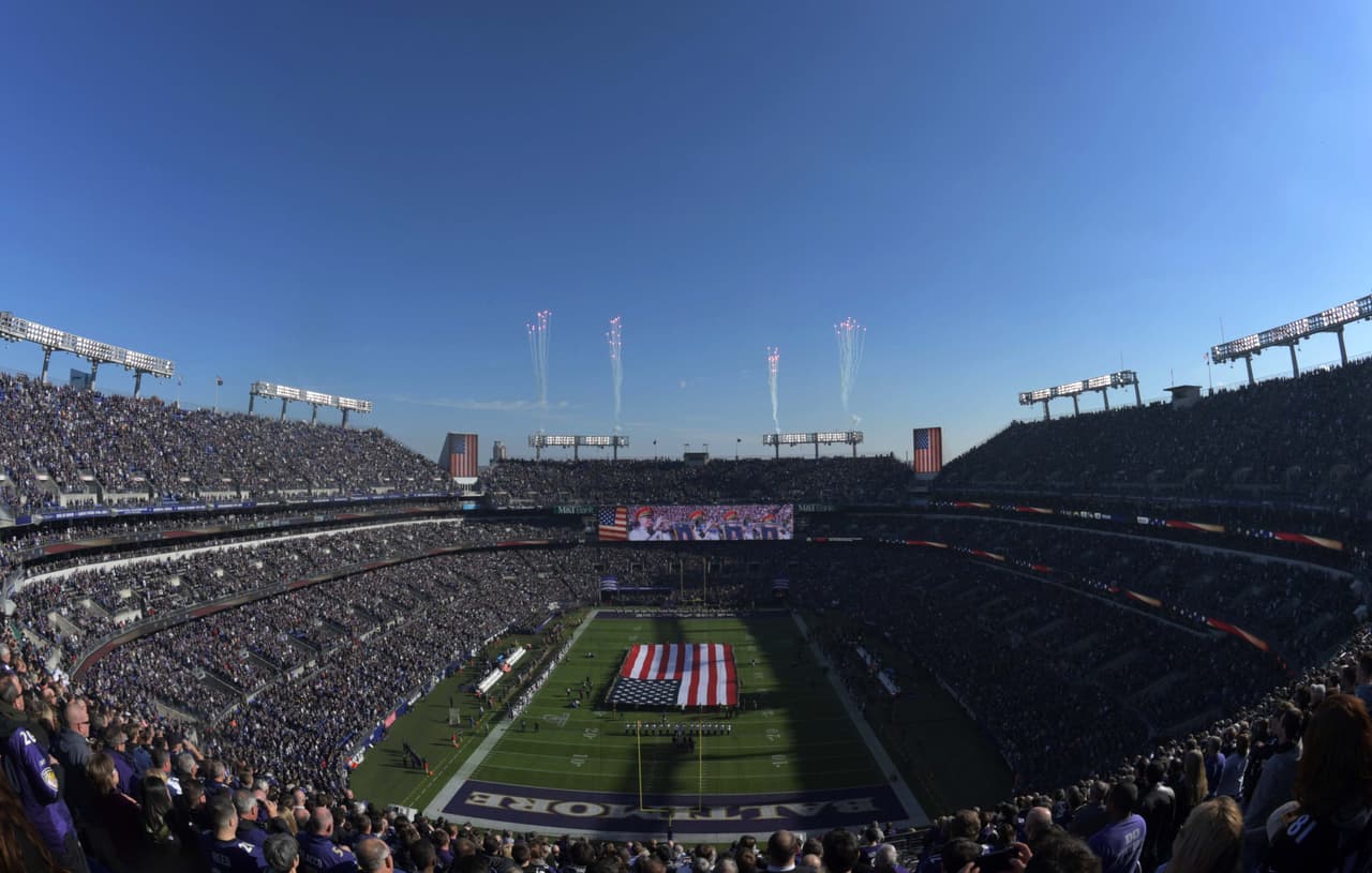 Con casa llena en el M&T Stadium durante el partido entre Los Angeles Chargers y Baltimore Ravens.