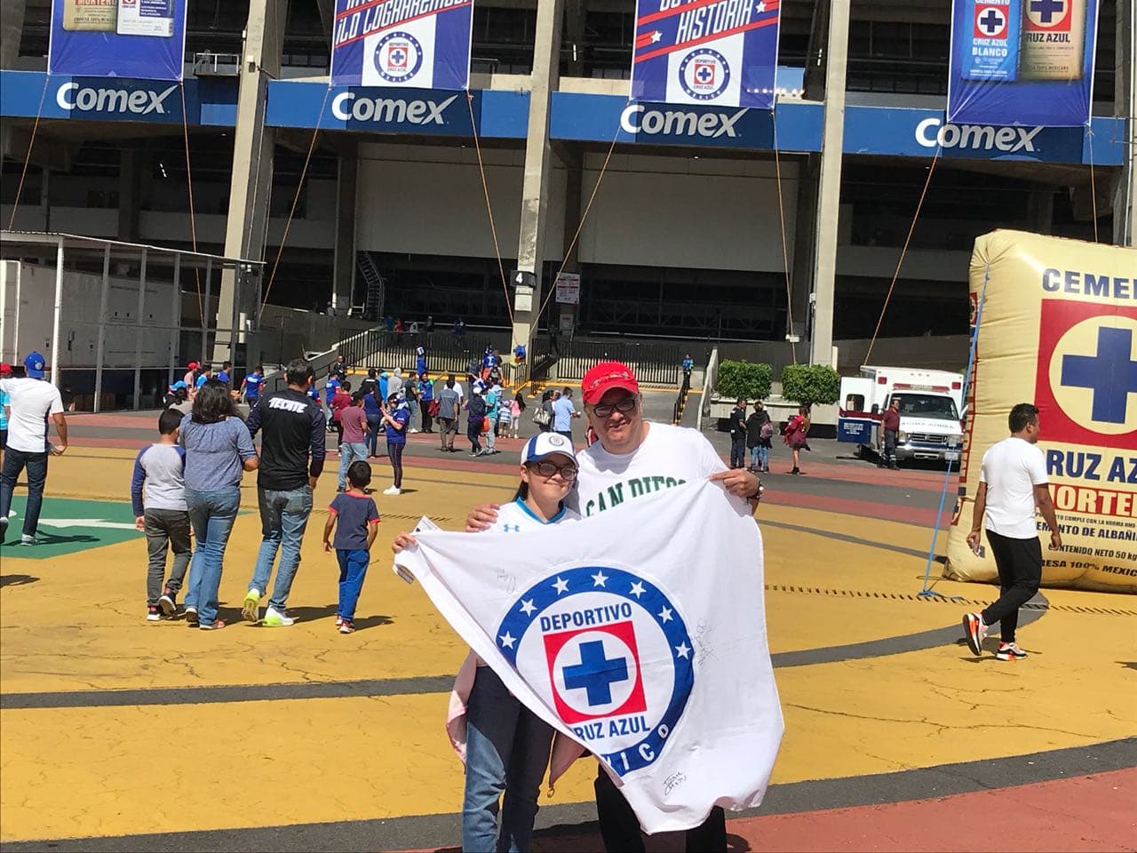 Los fanáticos del Cruz Azul llegaron a su nueva casa durante el Apertura 2018, el Estadio Azteca.