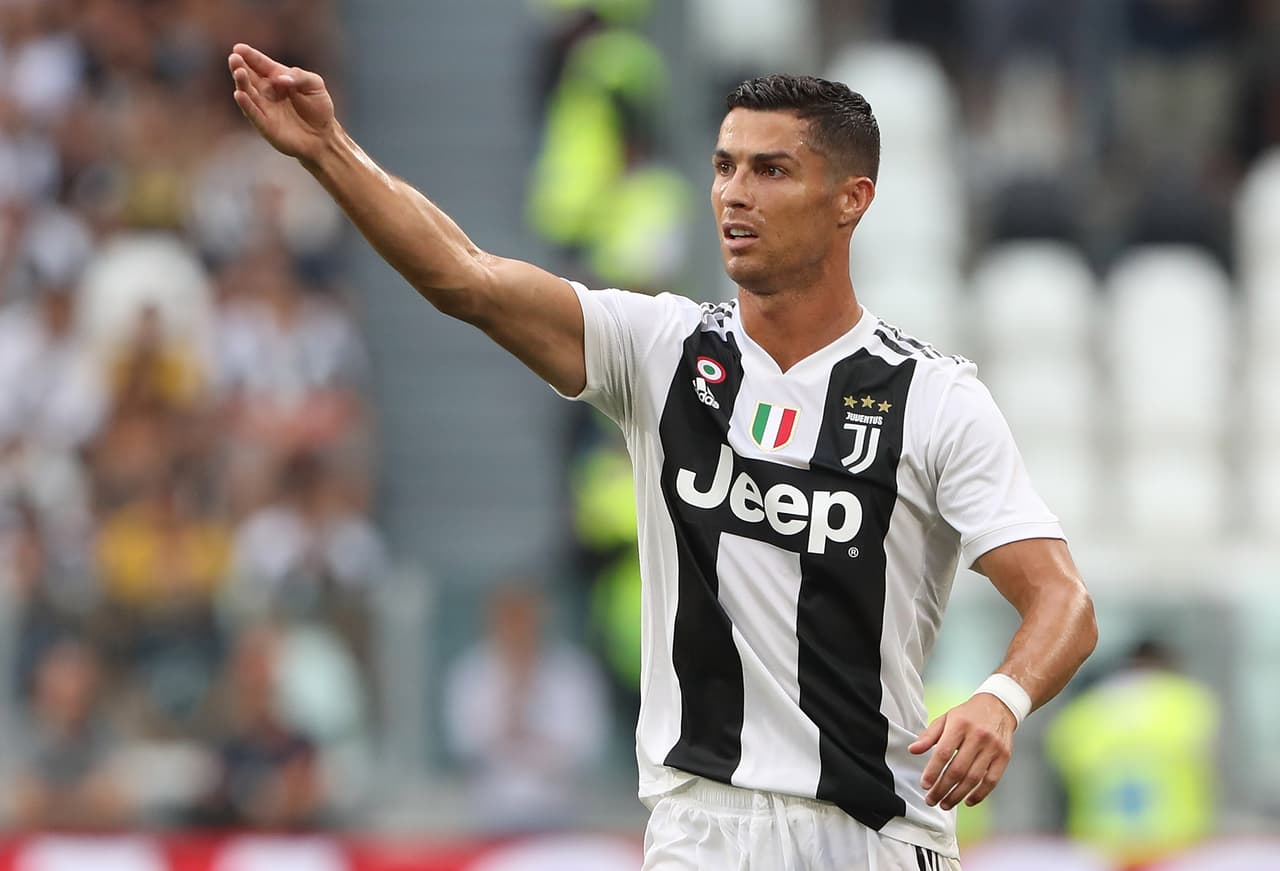 6. Cristiano Ronaldo - 126 millones de dólares del Real Madrid a la Juventus.