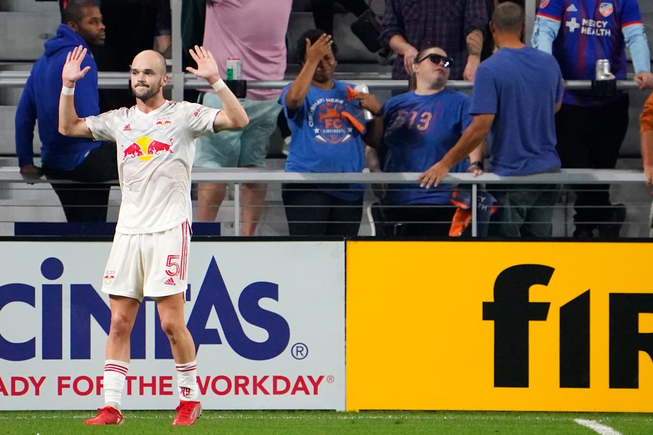 El defensor Andrew Gutman marcó el tanto de la victoria.
<br>