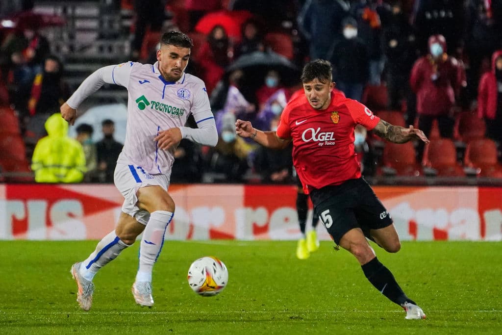De mano de Iago Aspas, el Celta de Vigo logra vebcer 1-2 en su visita al Deportivo Alavés, mientras que Mallorca y Getafe no se hacen daño y se conforman con un empate 0-0.